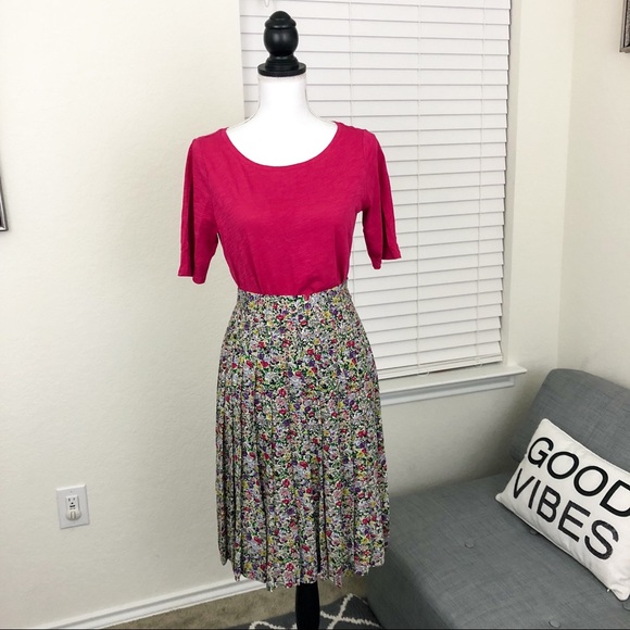 ⚡️Price Drop⚡️Pleated Floral Midi Skirt - Picture 2 of 6